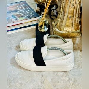 UGG Womens Comfort Loafers Size 7.5 White Leather Slip on Black Elastic Strap